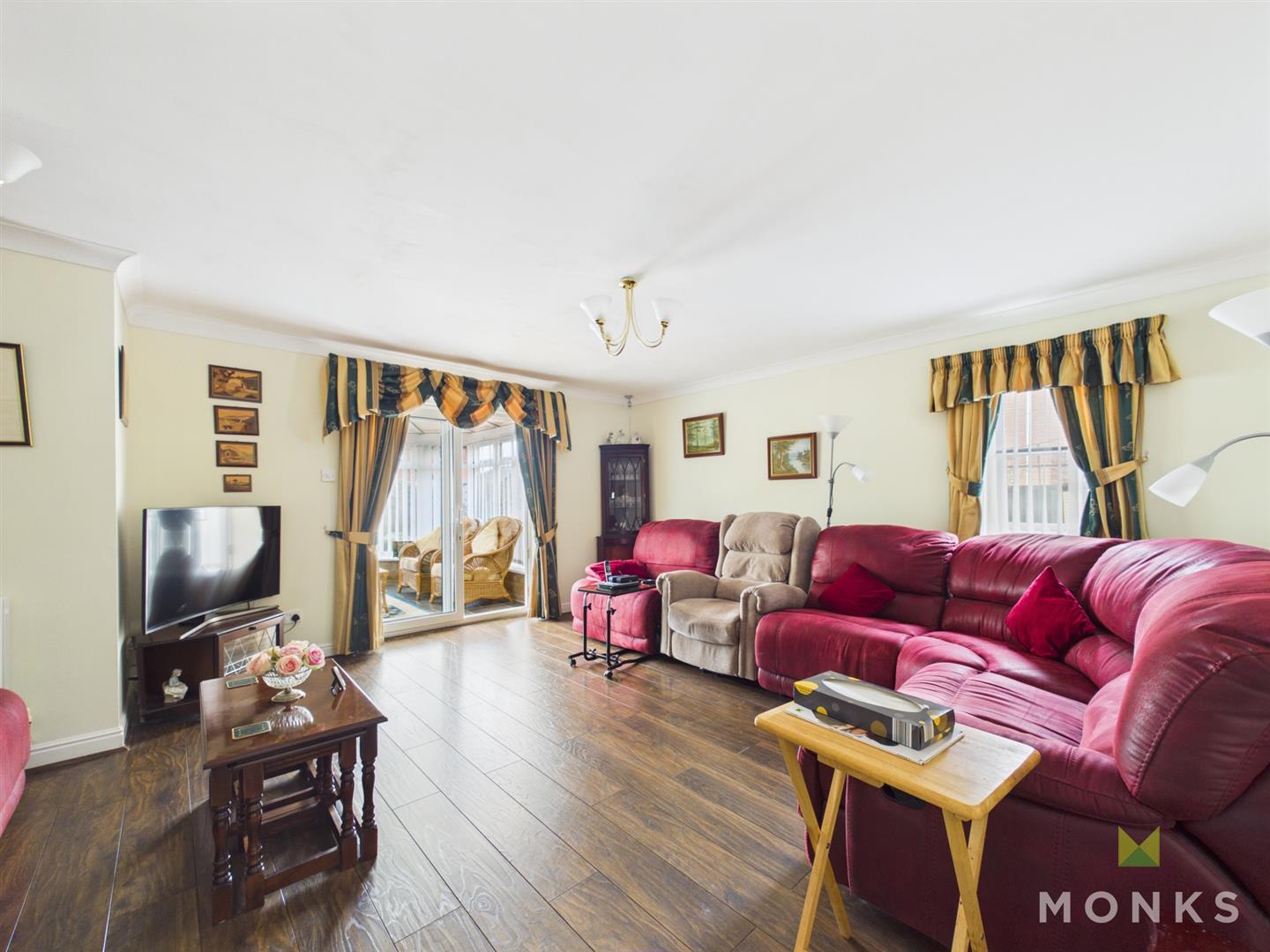 15 Criggion Close, Four Crosses, SY22 6NP For Sale